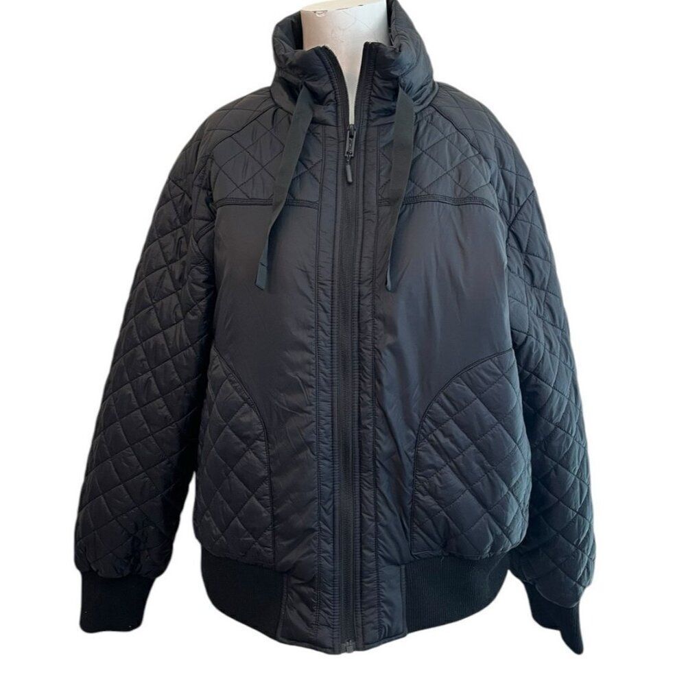 Bass Outdoor Womens Medium Black Quilted Zip Bomber Puffer Jacket NWT MSRP $129